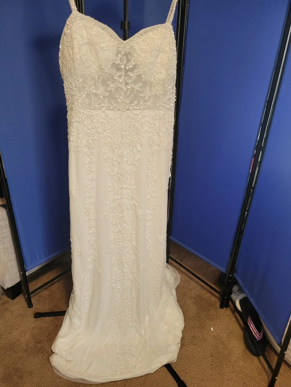 White Lace Spaghetti-Strap Sheath Dress